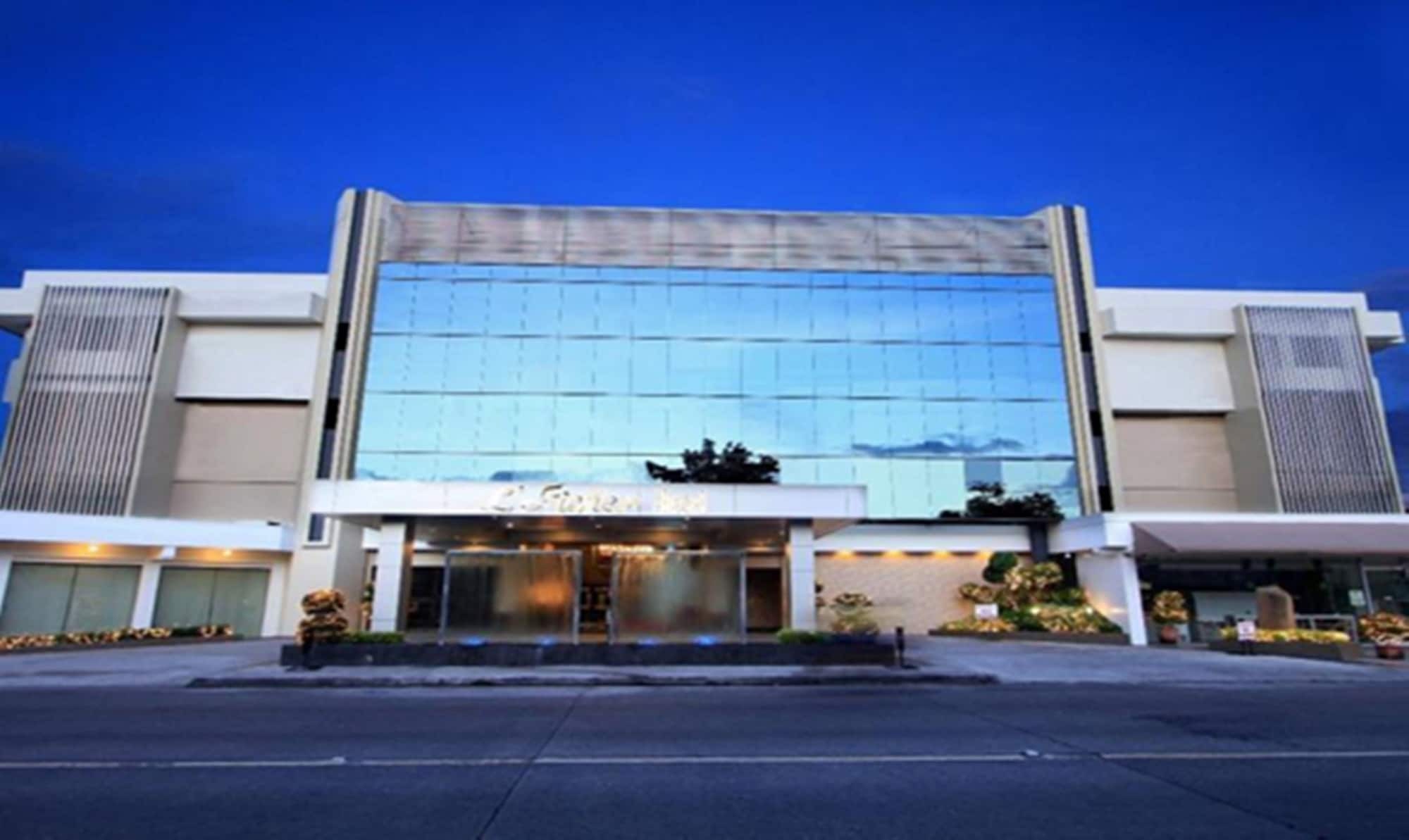 L'Fisher Chalet Hotel Bacolod Exterior photo